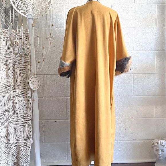 NWOT Mustard Suede Cardigan / Coat with Faux Fur Cuff Sleeves - Picture 10 of 12